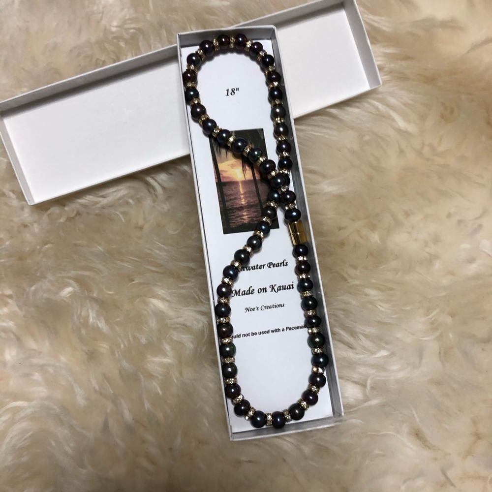 GIFT IDEA! Handcrafted Pearl Necklace from KAUA’I